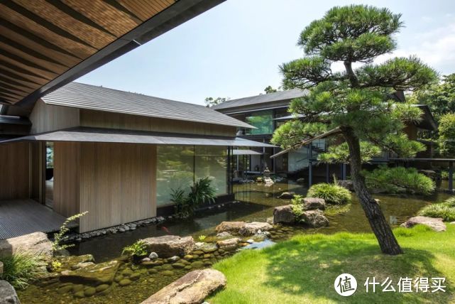 日本明星设计师再出手！5300㎡临海悬崖上的豪宅，体验感超强！